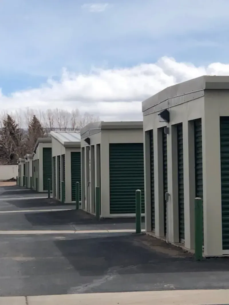 Drive-up storage access for large items and vehicles